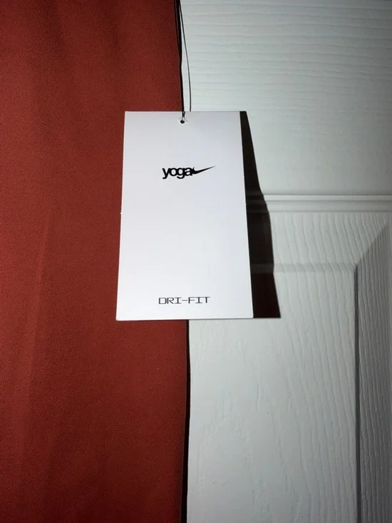 Nike Yoga Luxe High-Rise Women’s Bike Shorts - Rust - Picture 3 of 7